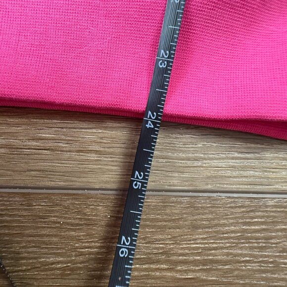 On Women's Club Hoodie Pink Sz S NWT Athleisure Athletic Fall Pull-Over - Picture 4 of 16